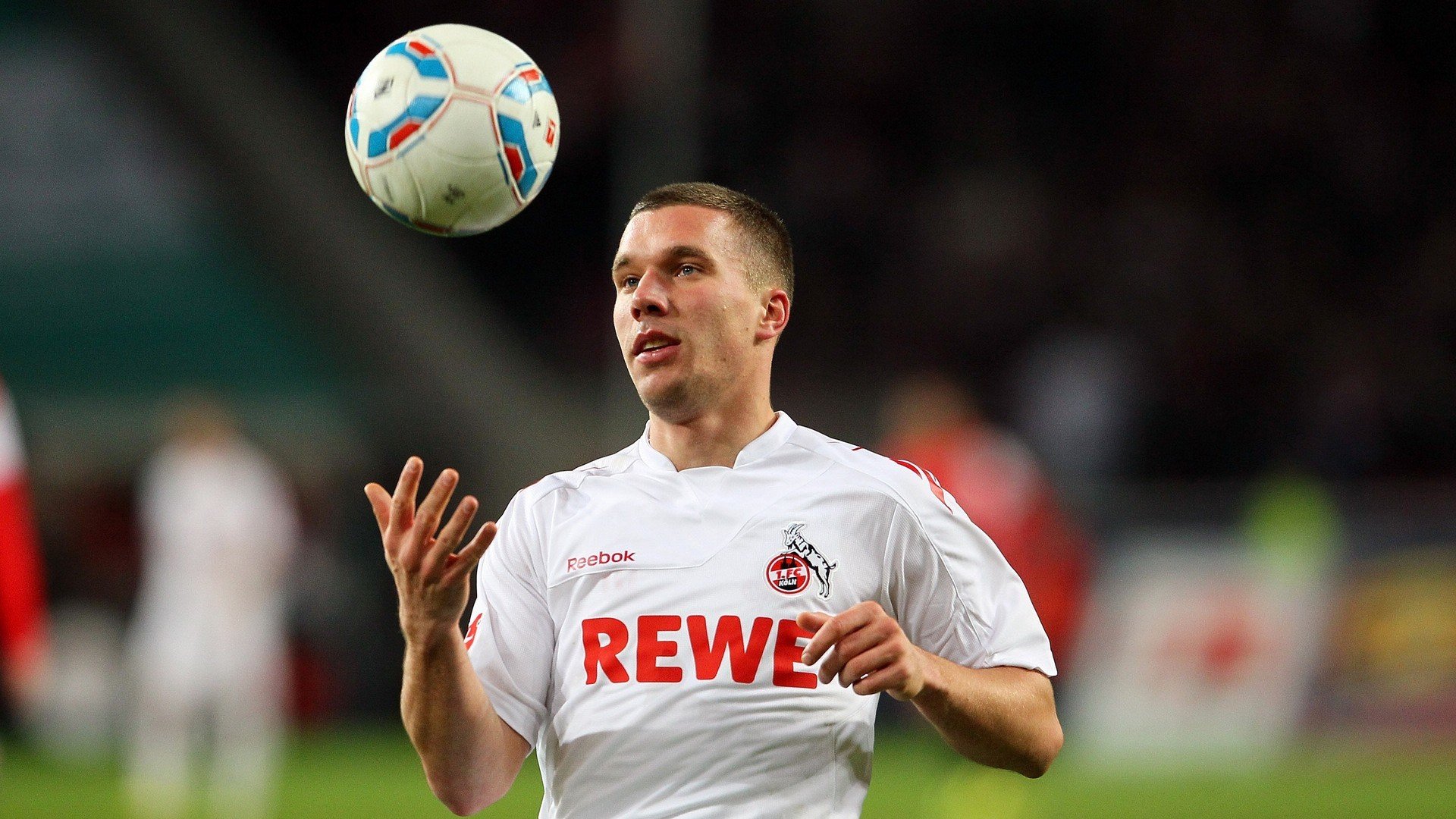 德国女子70公斤级柔道选手米里亚姆·布特克雷特获得银牌,德国柔道教练